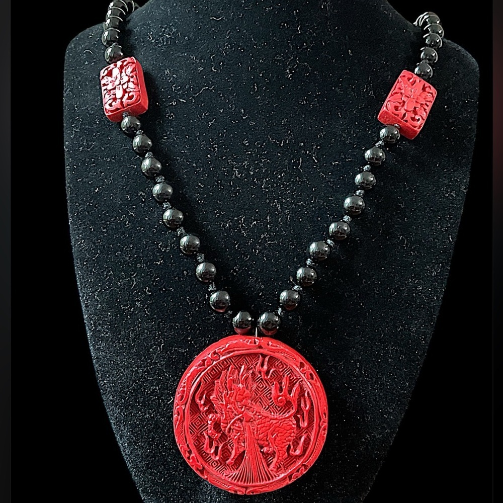 Vintage Asian Carved Cinnabar Onyx Beaded Necklace 26.5”